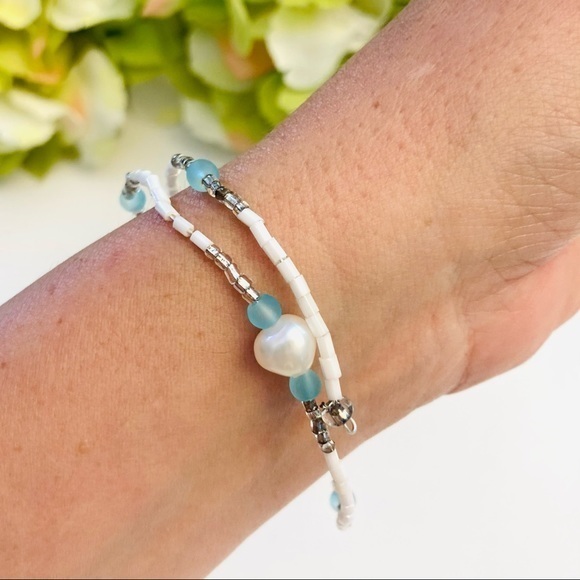 Cream w teal &‎ pearl beads adjustable bracelet - Picture 1 of 7